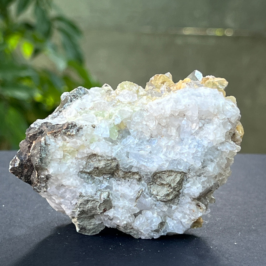 Cluster Prehnit in cuart model 14, pietre semipretioase - druzy.ro 4 