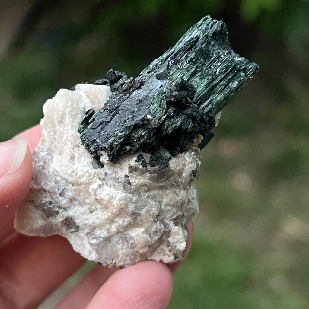 Cluster egirin mini cuart fumuriu/negru Zomba m7, pietre semipretioase - druzy.ro 3 