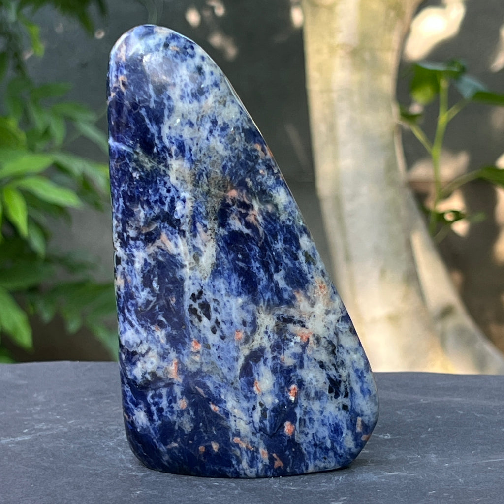 Sodalit structura forma libera model 1, pietre semipretioase - druzy.ro 1 
