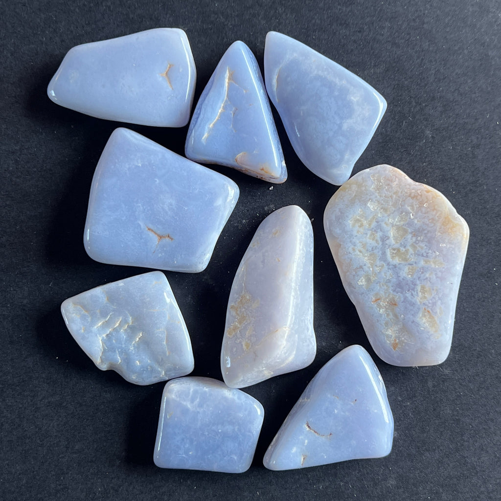 Calcedonie albastra /blue lace piatra rulata L, pietre semipretioase - druzy.ro 4 