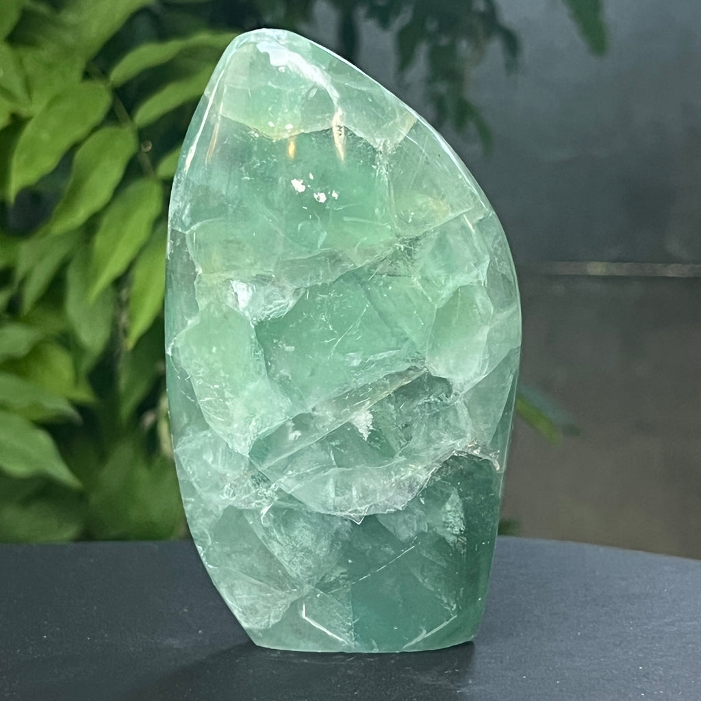 Fluorit verde structura forma libera model 8, pietre semipretioase - druzy.ro 1 
