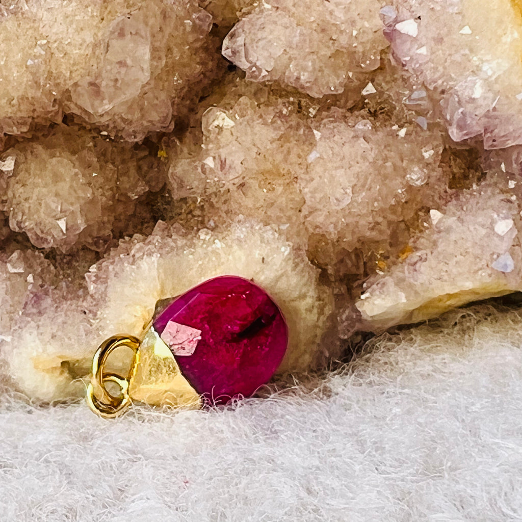 Pandantiv mini rubin 1 cm, piatra lunii iulie, birthstone, druzy.ro, cristale 2