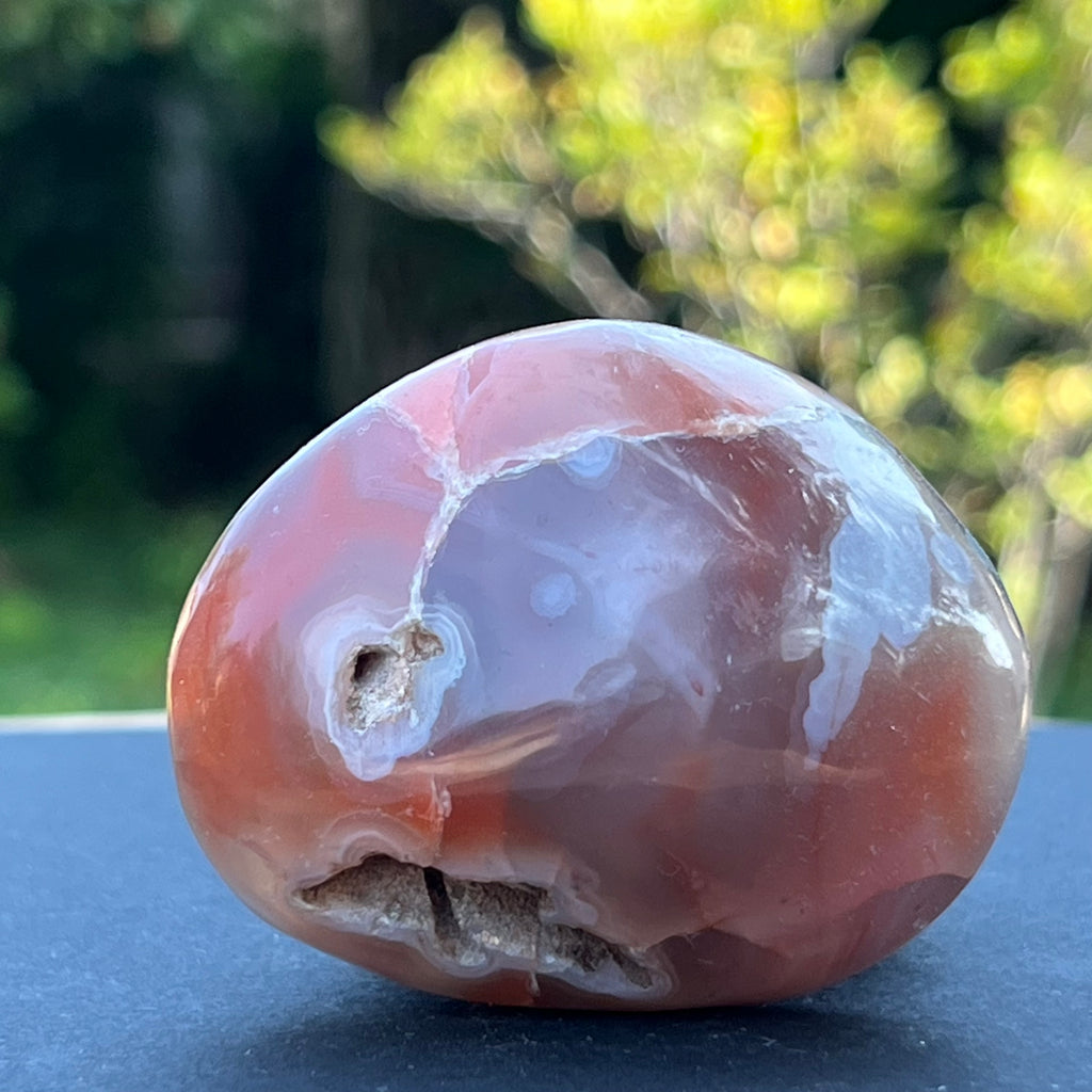 Agat rosu palm stone m1, druzy.ro, cristale 2