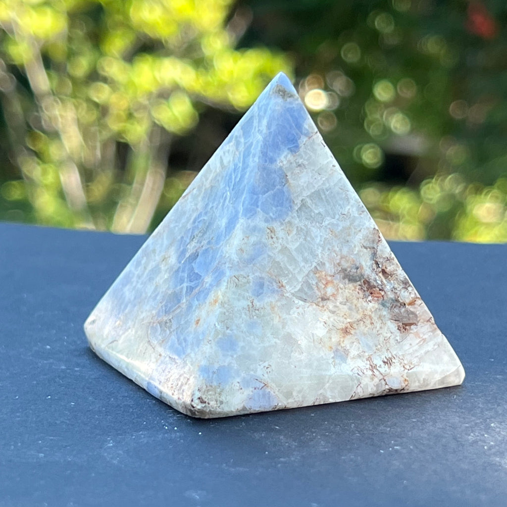 Piramida hackmanit Uv reactive  m3, druzy.ro, cristale 2