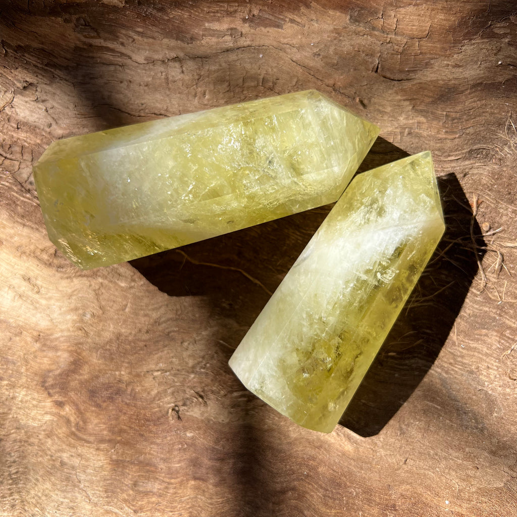 Obelisc citrin 8-10 cm, druzy.ro, cristale 3